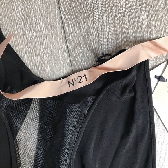 N21 Sheer V sleeveless cocktail dress - Picture 4 of 6